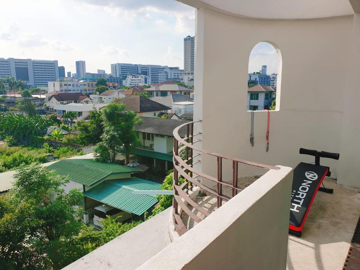 Kru Nat'S Bed & Breakfast W/ Private Rooms & Gym Bangkok Ngoại thất bức ảnh