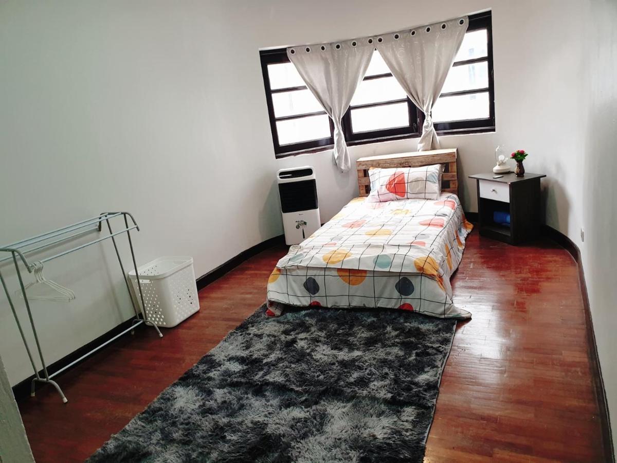 Kru Nat'S Bed & Breakfast W/ Private Rooms & Gym Bangkok Ngoại thất bức ảnh