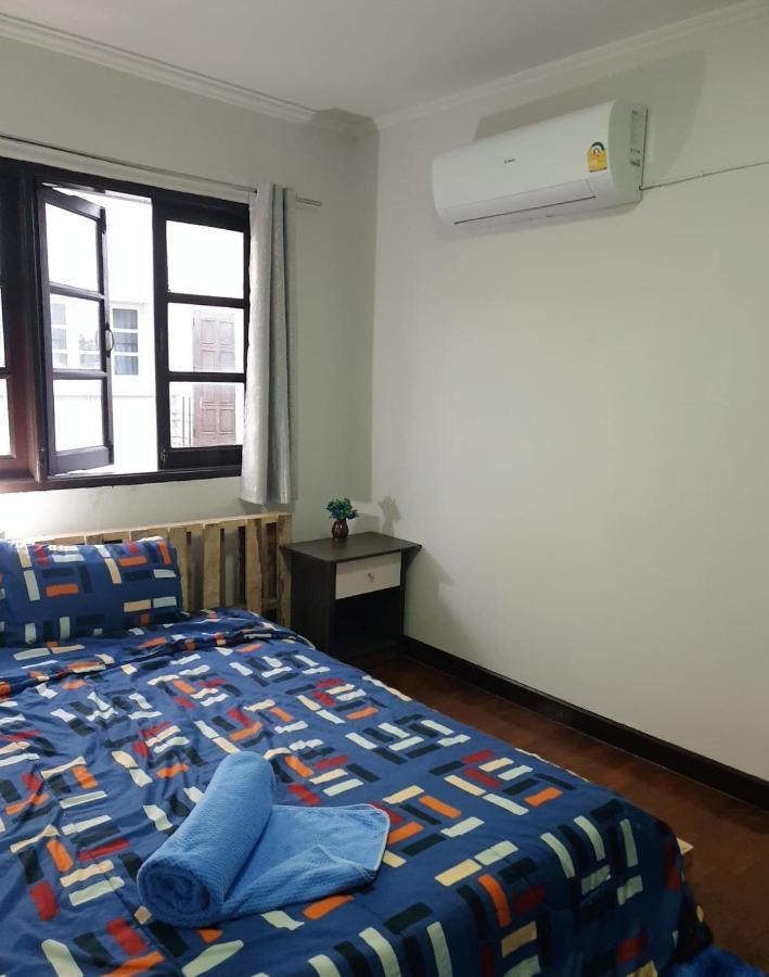 Kru Nat'S Bed & Breakfast W/ Private Rooms & Gym Bangkok Ngoại thất bức ảnh